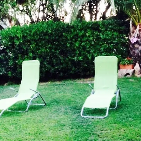 לינה וארוחת בוקר Il Melograno ארזח'ינה