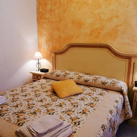 Il Melograno לינה וארוחת בוקר