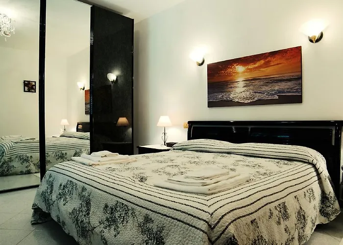 Il Melograno Oda ve Kahvaltı 4*