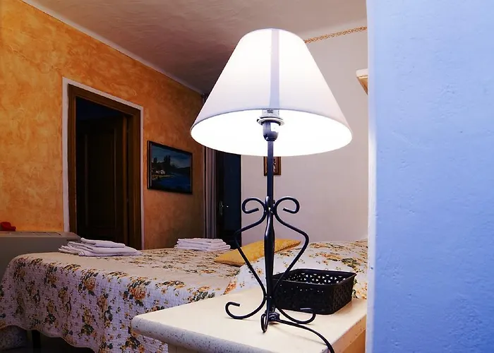 Oda ve Kahvaltı Il Melograno Arzachena